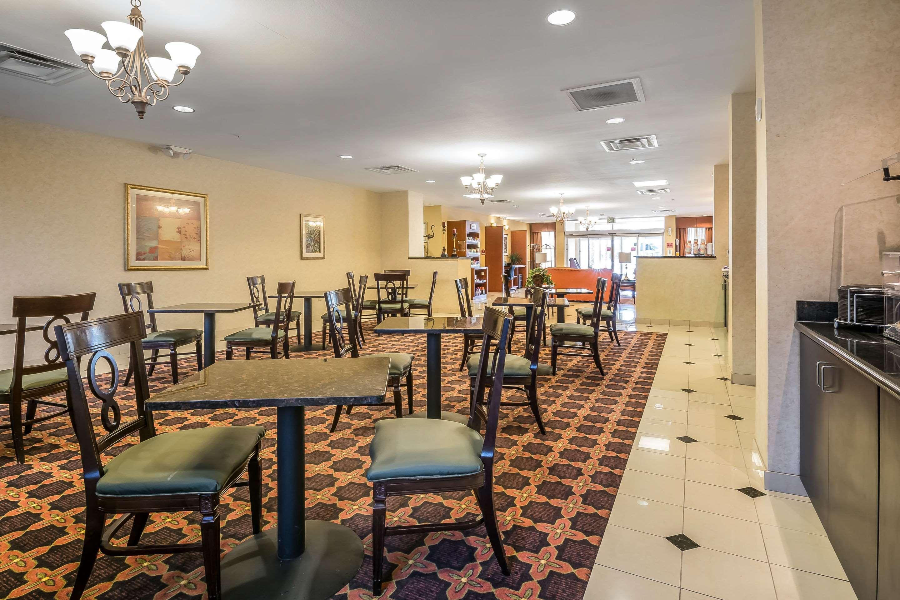 Comfort Suites West Джексонвілл Екстер'єр фото